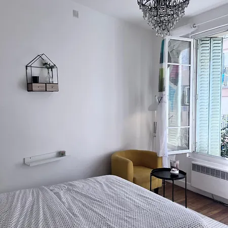 Charming Flat Of Grace * Rueil-Malmaison